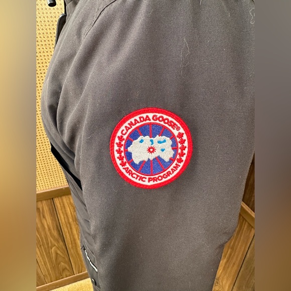 Canada Goose Arctic Program Ladies Trillium Parka HD Black Coyote Fur Trim Coat - Picture 5 of 15